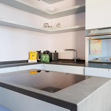 Golden Bay Yourhosthelper Apartman Cannes
