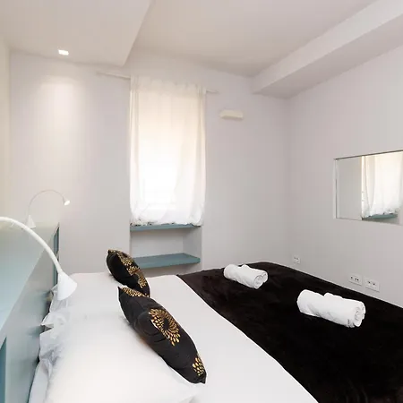 Golden Bay Yourhosthelper Apartman Cannes